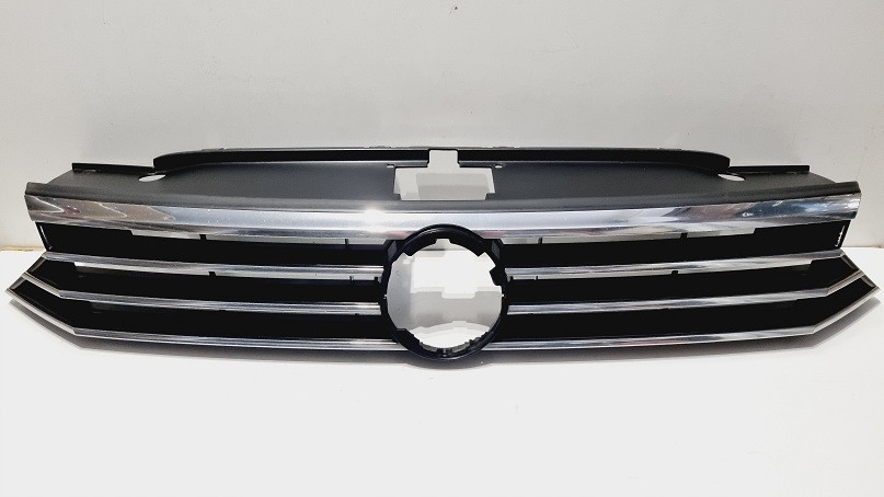 РЕШіТКА РАДІАТОРА ХРОМ VOLKSWAGEN PASSAT B8 2015-2018 Europe Європа
