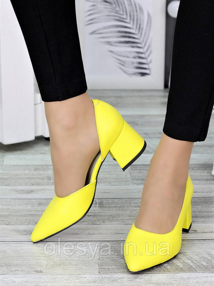 Туфлі човника жовті Laura тм SOLLORINI Р. 36-40