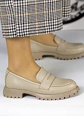 Туфлі бежеві шкіряні лофери тм SOLLORINI