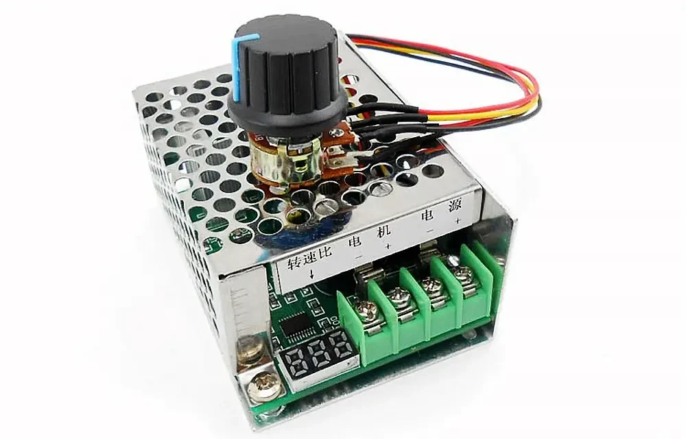 ШІМ-контролер із корпусом та екраном. Керування швидкістю двигуна, 6-60 В 30 A, фото 1