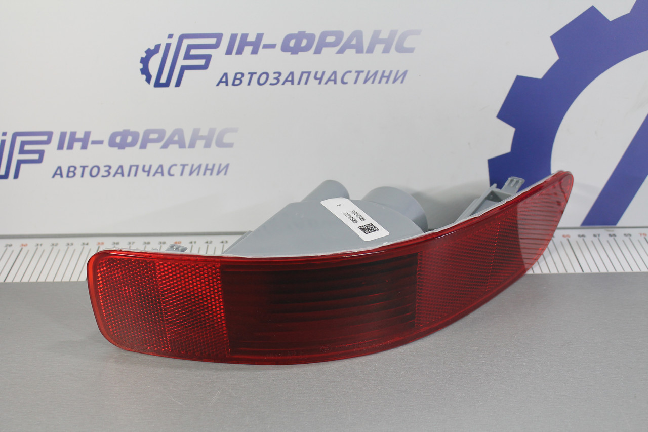 Протитуманна фара задня права Mitsubishi Outlander II (XL); Peugeot 4007; Citroen C-Crosser 2007-2012рр