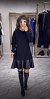 Чорна приталена тепла жіноча коротка сукня ангора з еко шкірою розкльошена від талії
