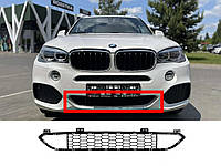 Решетка переднего бампера центральная M-Paket на BMW X5 F15 2013-2018 года от RT