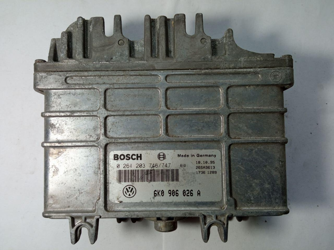 Електронний блок керування Volksagen / Seat Ibiza Bosch 0 261 203 746/747 / 6K0 906 026 A
