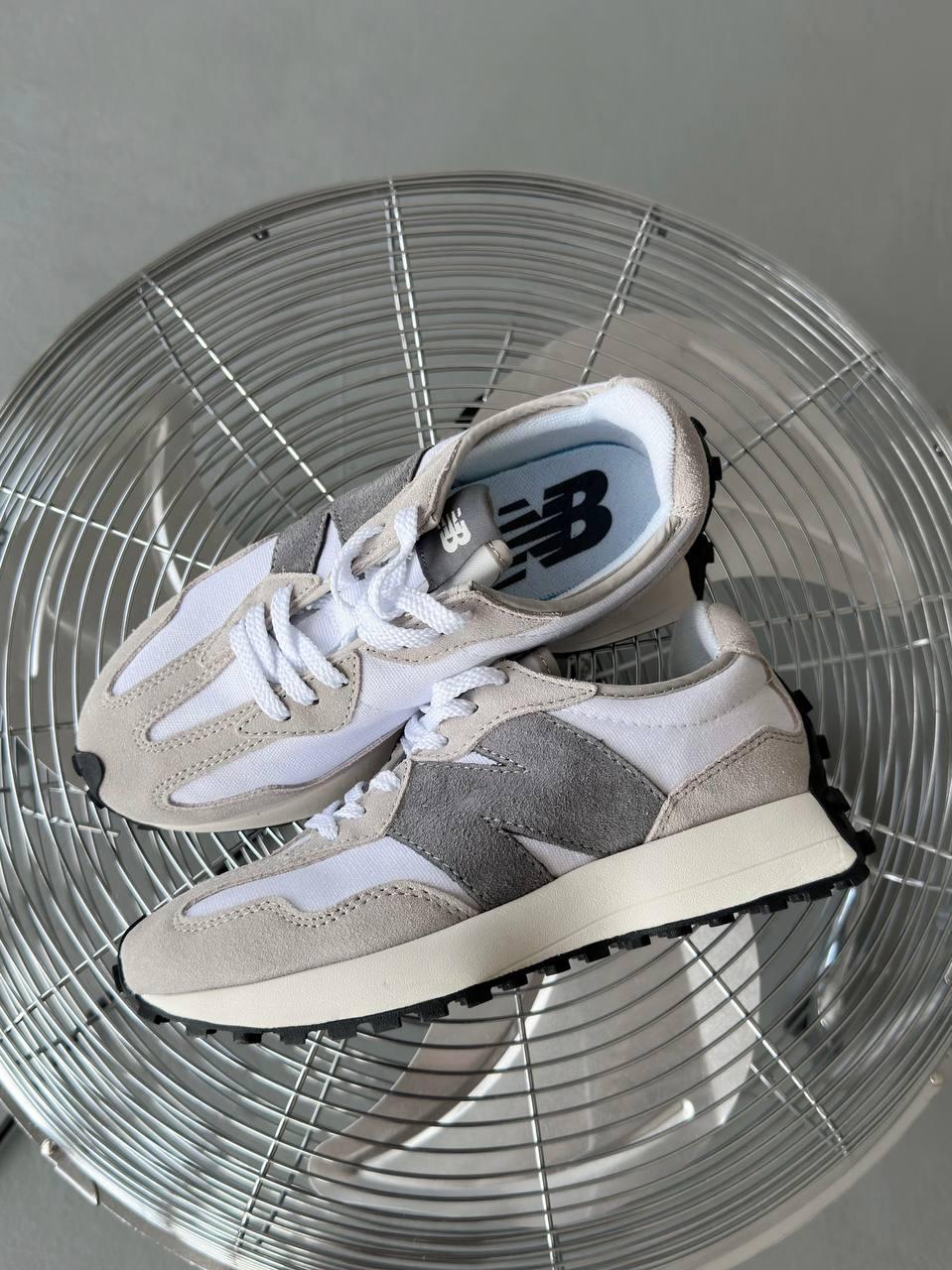 Кросівки чоловічі білі New Balance 327 White Grey (12854)
