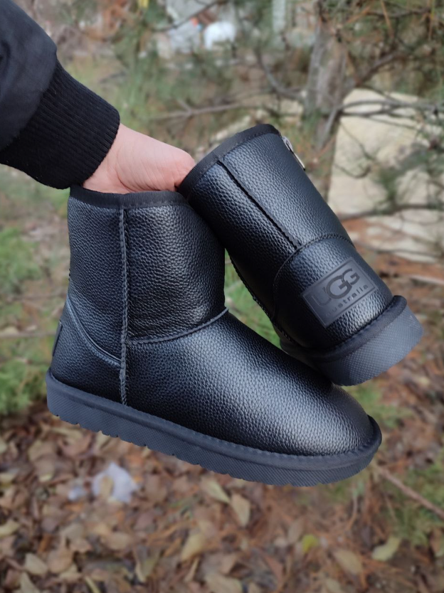 UGG Угги из натуральной кожи мужские ЧЕРНЫЕ высокие (h=20) без застежки унискс полусапожки зимние