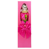 Мыло сувенирное Букет малиновых роз на ножке с мишкой в малиновой коробке (100)