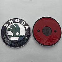 Емблема Skoda шкода 89 мм зелена