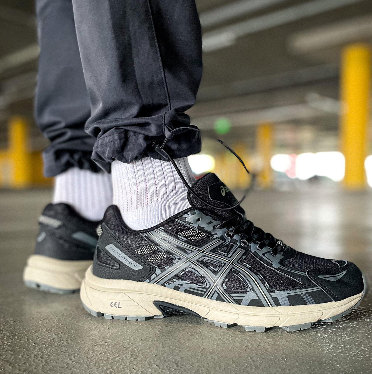 Чоловічі кросівки Asics Gel-Venture 6 "Black/Gray" весна осінь літо демісезонний текстиль. Живе фото, фото 1