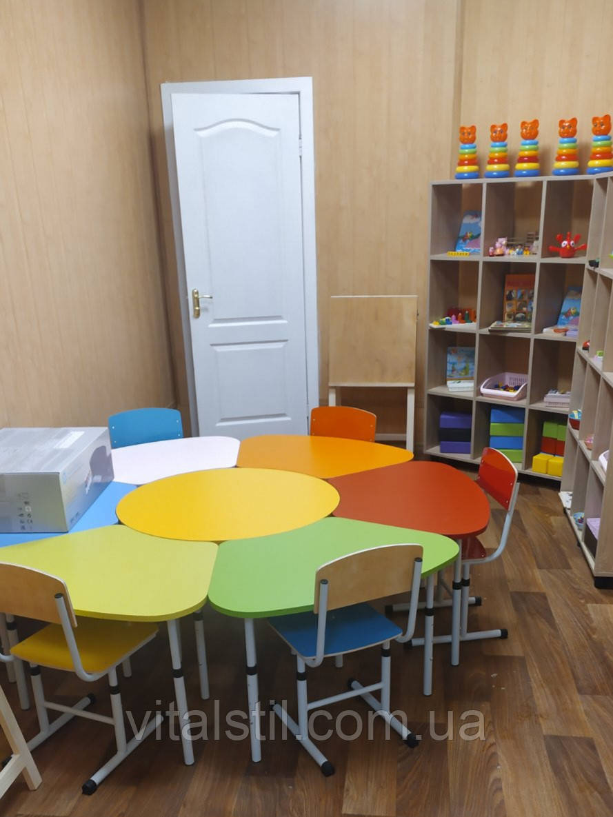 Комплект для початкової школи Стіл дитячий "Квіточка-7" регульований за висотою 2-4 р.гр. та стілець Ростік hpl