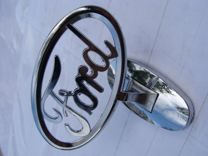 Емблема на капот Ford (приціл)