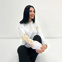 Демісезонний жіночий худі з капюшоном білого кольору спереду з кишенею