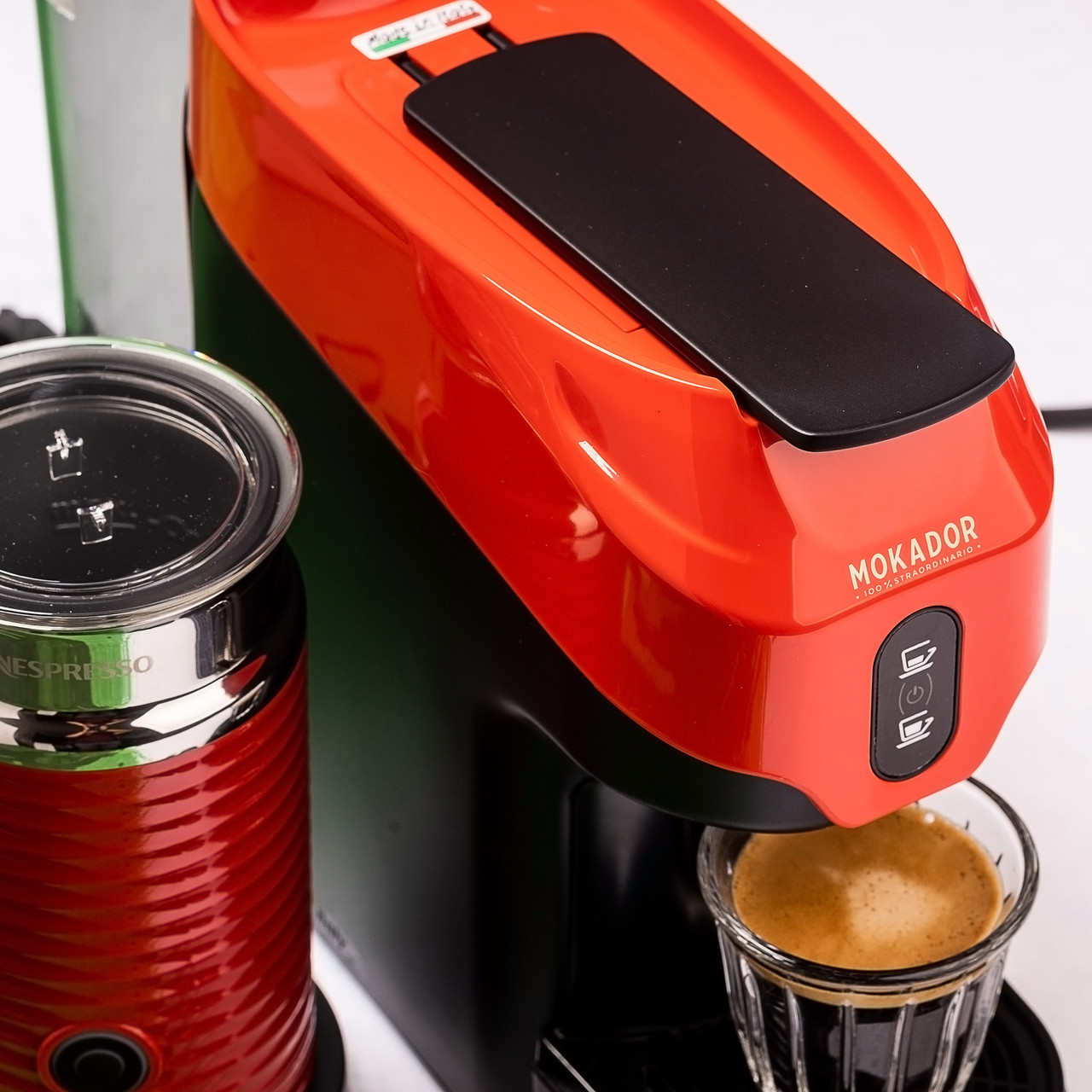 Капсульна кавоварка DIVA MOKADOR D1 Vending Red і Капучинатор-AEROCCINO 3 Milk