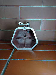 Кришка клапанів з декомпресором R180