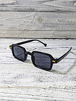 Солнцезащитные очки женские, черные прямоугольные в пластиковой оправе ( без бренда )