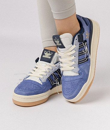 Жіночі кросівки Adidas Forum 84 Low Off White Navy White Адідас Форум Лов 84 сині замш демісезон, фото 1