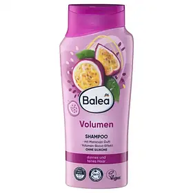 Шампунь для об'єму Balea з ароматом ягід 300 мл