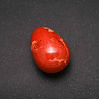 Яйце сувенір з натурального каменю Червона Яшма d-35х25+-мм