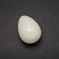Яйце сувенір з натурального каменю Онікс блакитне світіння d-35х25+-мм