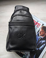 Мужская кожаная сумка слинг Calvin Klein через плечо черная хорошее качество