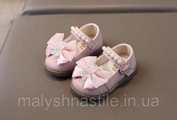 Дитячі рожеві туфлі для дівчинки. Ошатні туфельки з бантиком для дітей