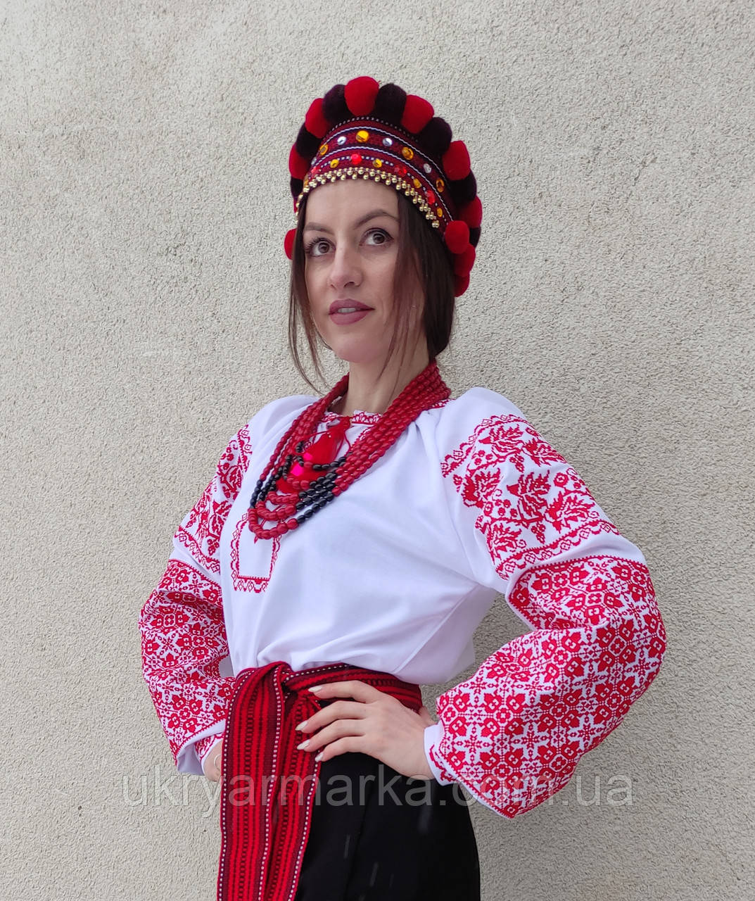 Вишита сорочка жіноча з густим орнаментом "Звабливий виноград" Червоний