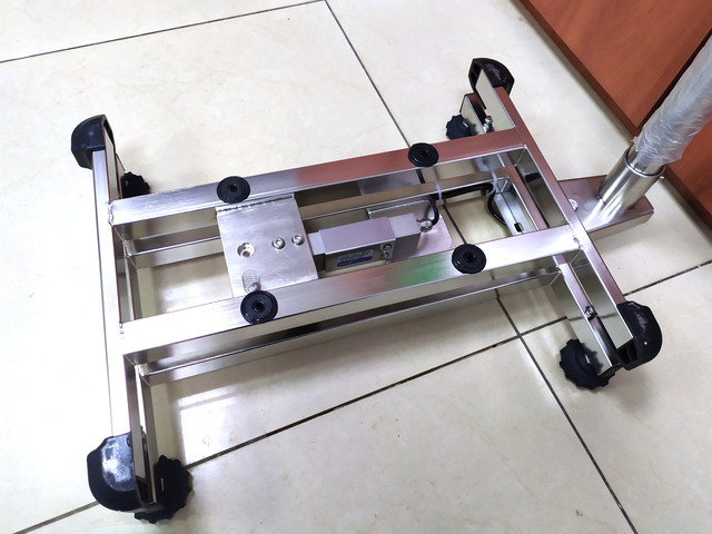 ваги з підвищеною мірою вологозахисту Certus Hercules СНВм-150А50.