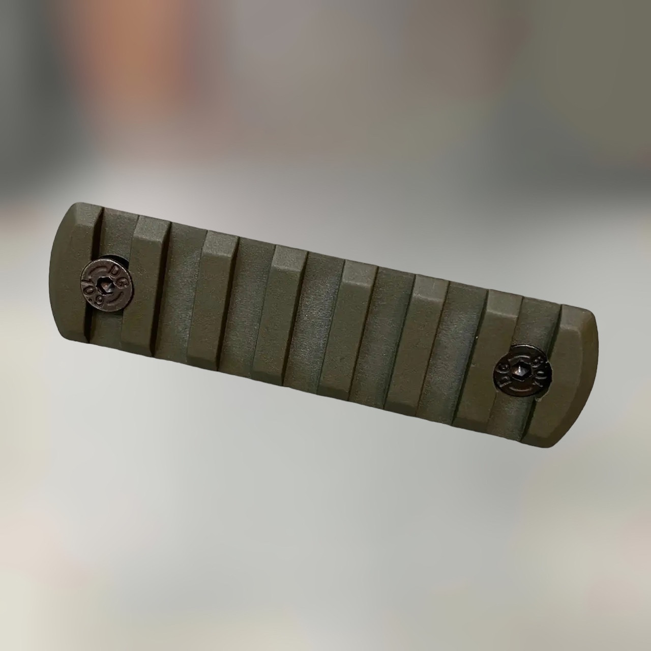Планка Picatinny для кріплення на M-LOK, Олива, DLG TACTICAL (DLG-111-green) 7 Slots, планка Пікатінні для M-LOK 7 слотів, фото 1