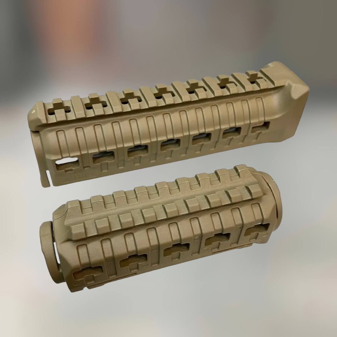 Цівка на АК 47/74 DLG TACTICAL (DLG-099-beige) полімерна, колір Койот, 2 планки picatinny з кріпленням M-LOK, фото 1