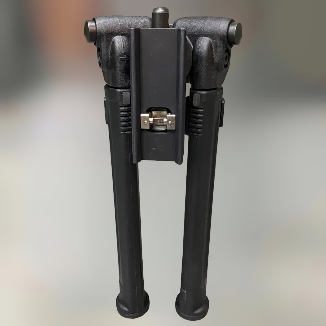 Сошки Magpul Bipod Sling Stud QD, колір Чорний, база кріплення на антабку, MAG1075-BLK, фото 1