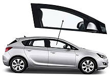 Бічне скло Opel Astra 2009-2015 J передніх дверей праве