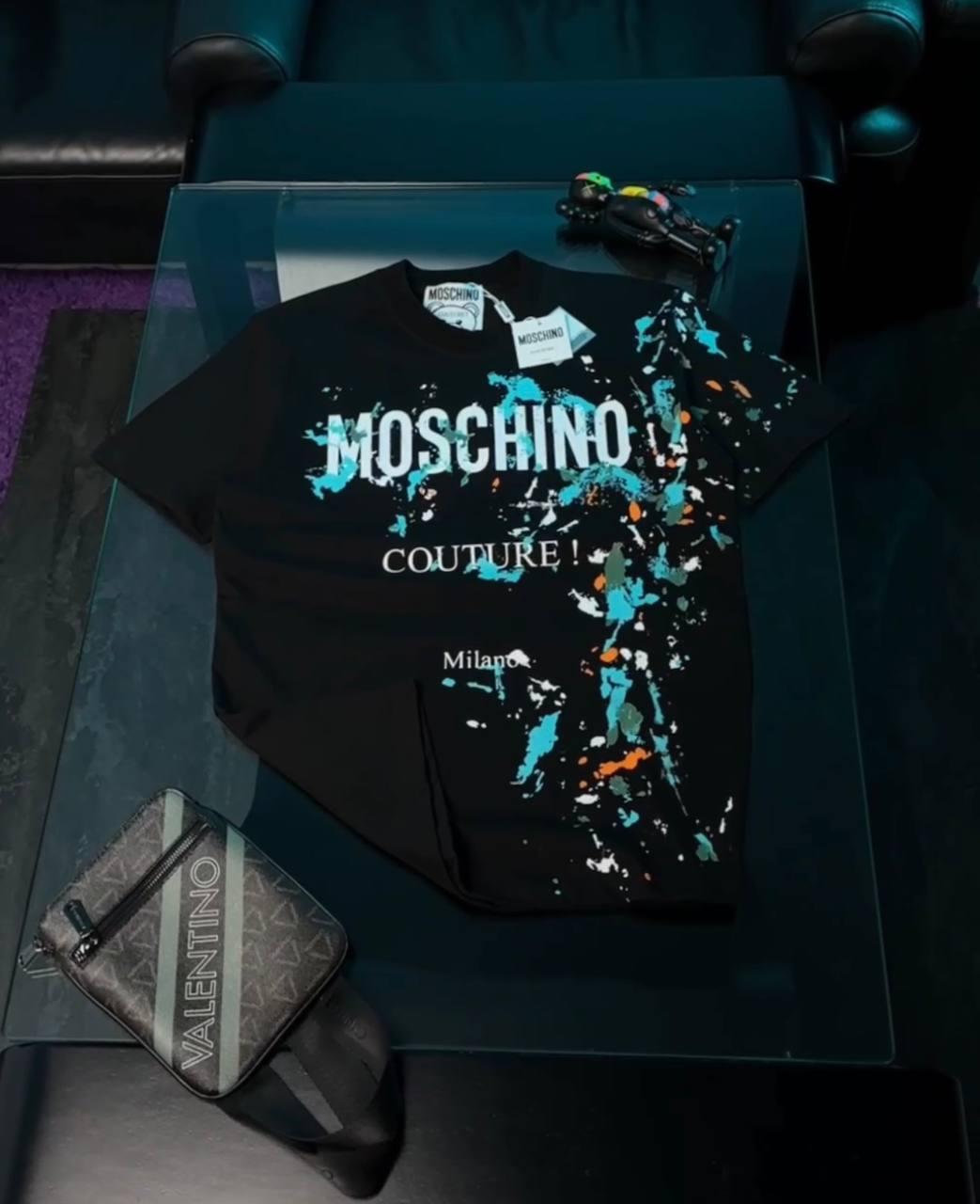 Чоловіча футболка MOSCHINO D11715 чорна