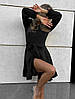 Витончене нарядне жіноче плаття-міні, на запах, з довгим рукавом, чорне, фото 6