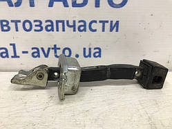 Обмежувач двері передній правий Mitsubishi Lancer 2007-2017 5702A079 (Арт.29676)