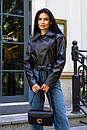 Молодіжна коротка чорна куртка косуха з екошкіри з відкладним коміром 42 44 46 48 розміри, фото 3