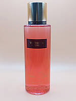 Парфумований спрей для тіла Victoria's Secret Passion Struck 250 ml