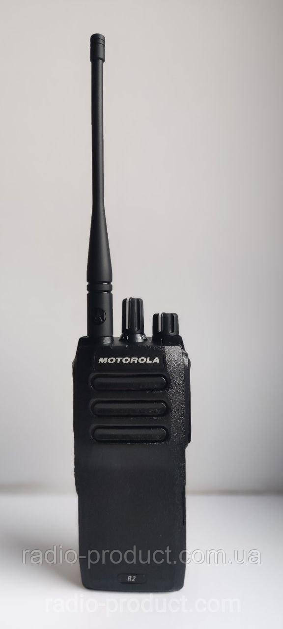 Motorola R2 UHF портативная радиостанция (цифровая версия) - фото 1 - id-p2085250723