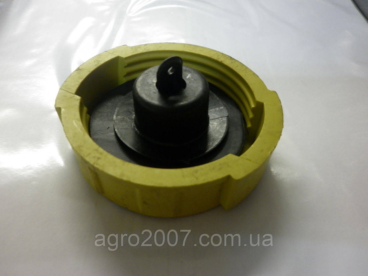 Кришка (корок) паливного бака МТЗ Д240 082-1103010