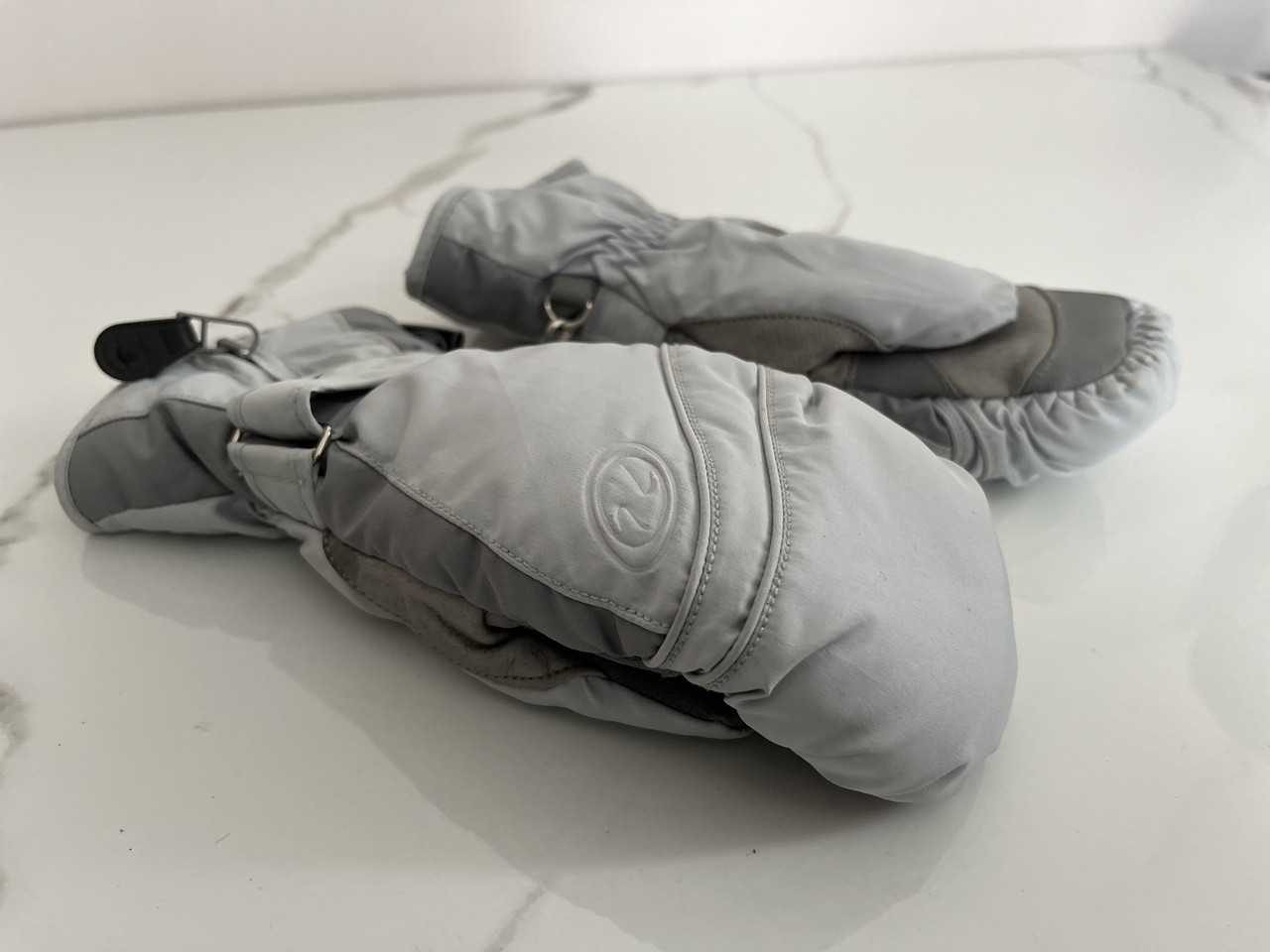 Б.у. Сноуборд лижні рукавиці краги білі Варежки Ziener  дитячі 5.5 розмір