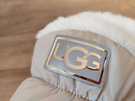 БЕЖЕВЫЕ Дутики с Опушкой BEIGE с лейбл UGG (SILVER label) на высокой гибкой подошве женские, фото 4