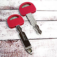 Ручка Ключ сувенир (малиновая) UNIVERMAG 75871