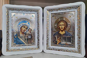 Ікони Спаситель та Казанская божа матір в білому дерев'яному фігурному кіоті під склом,розмір 39*29, лік 20×30