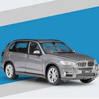 Масштабная модель автомобиля BMW X5 Уменьшенная модель 1:24, серая 7,7х19,4х7 см