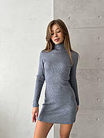 Маленькое серое приталенное платье-мини с воротником-стойкой из ангоры в рубчик в одном размере 42/46
