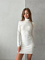 Маленькое приталенное платье-мини с воротником-стойкой из ангоры в рубчик в размере 42/46 молочного оттенка