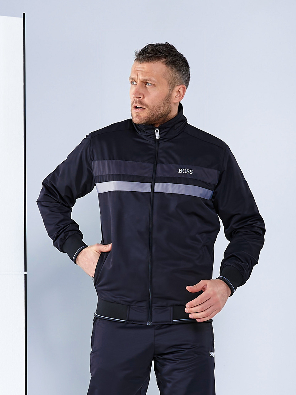 Чоловічий спортивний костюм Hugo Boss брендовий демісезонний костюм плащівка Бос темно-синій