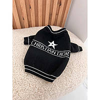 Брендовый свитер для собак DIOR с белой надписью бренда и звездой, широкая горловина, черный