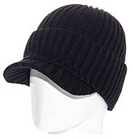 Тепла чоловіча шапка із козирком зимова