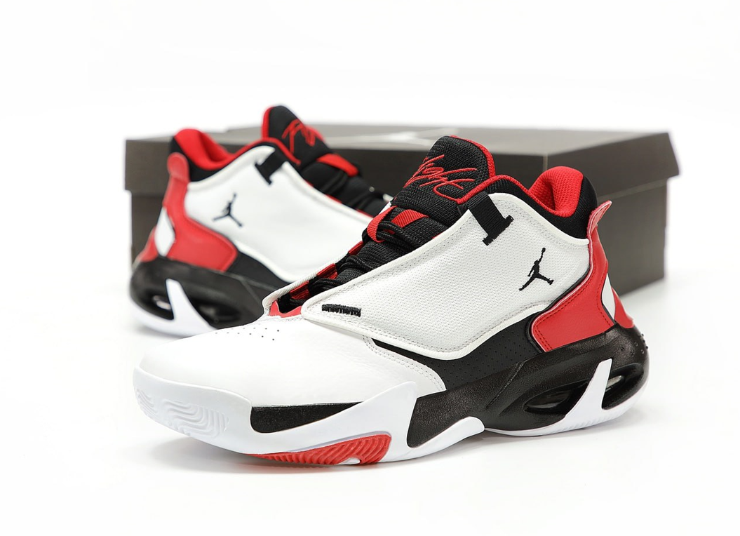 Чоловічі кросівки Nike Air Jordan Max Aura 4 black white red Найк Джордан білі з червоним текстиль шкіра