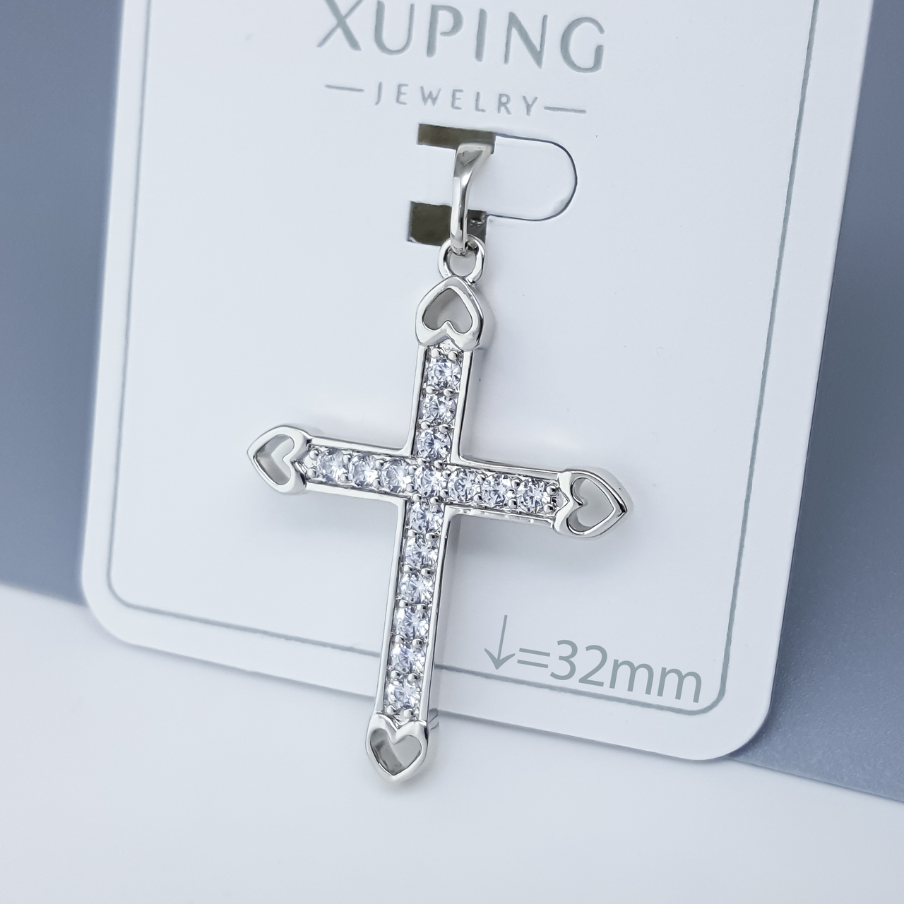 Хрест у розсипи каменів із серцями, медсталь Xuping, родій